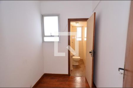Apartamento à venda com 95m², 3 quartos e 2 vagasÁrea de serviço 