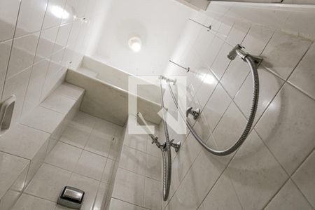 Apartamento à venda com 74m², 2 quartos e sem vaga Apartamento à venda com 74m², 2 quartos e sem vagaBanheiro de serviço