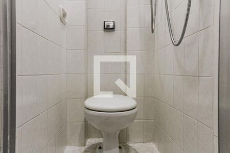 Apartamento à venda com 74m², 2 quartos e sem vaga Apartamento à venda com 74m², 2 quartos e sem vagaBanheiro de serviço