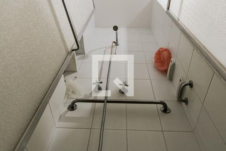 Apartamento à venda com 74m², 2 quartos e sem vaga Apartamento à venda com 74m², 2 quartos e sem vagaBanheiro Social