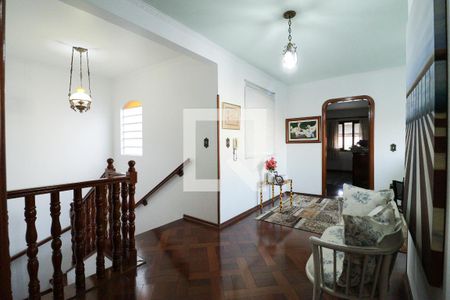 Casa à venda com 350m², 3 quartos e 3 vagasHall