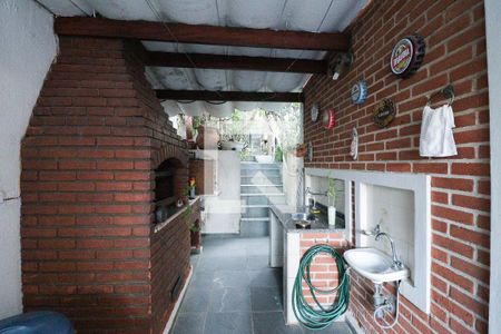 Casa à venda com 350m², 3 quartos e 3 vagasChurrasqueira