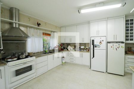 Casa à venda com 350m², 3 quartos e 3 vagasCozinha