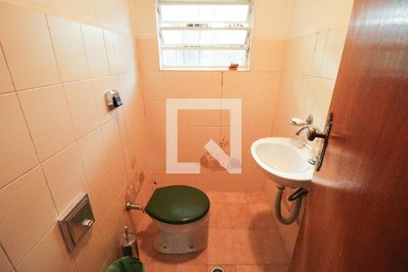 Casa à venda com 350m², 3 quartos e 3 vagasBanheiro da Garagem