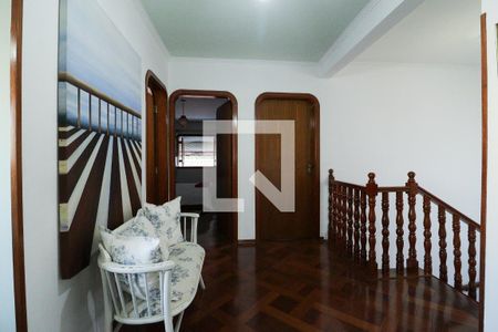 Casa à venda com 350m², 3 quartos e 3 vagasHall