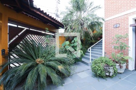 Casa à venda com 350m², 3 quartos e 3 vagasEntrada