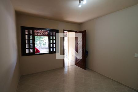 Sala de casa para alugar com 2 quartos, 88m² em Praia da Bandeira, Rio de Janeiro