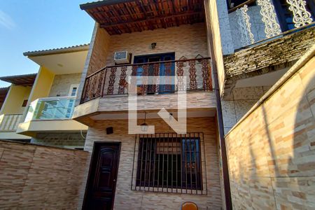 Casa à venda com 100m², 2 quartos e 1 vaga Casa à venda com 100m², 2 quartos e 1 vagaquintal - frente