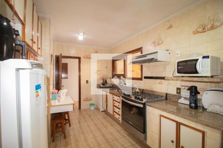 Apartamento à venda com 360m², 6 quartos e 4 vagas Apartamento à venda com 360m², 6 quartos e 4 vagasCozinha