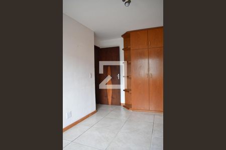 Quarto 1 de apartamento para alugar com 2 quartos, 70m² em Ahú, Curitiba