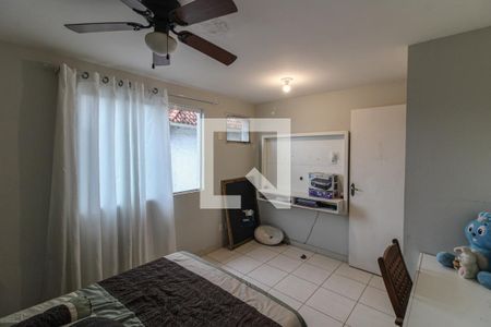 Casa de condomínio à venda com 265m², 4 quartos e 4 vagas Casa de condomínio à venda com 265m², 4 quartos e 4 vagasQuarto 2