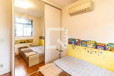 Apartamento à venda com 160m², 4 quartos e 2 vagas Apartamento à venda com 160m², 4 quartos e 2 vagasQuarto 1