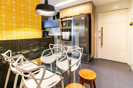 Apartamento à venda com 160m², 4 quartos e 2 vagas Apartamento à venda com 160m², 4 quartos e 2 vagasCozinha