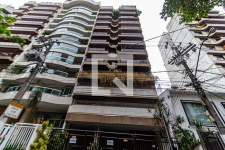 Apartamento à venda com 160m², 4 quartos e 2 vagas Apartamento à venda com 160m², 4 quartos e 2 vagasFachada