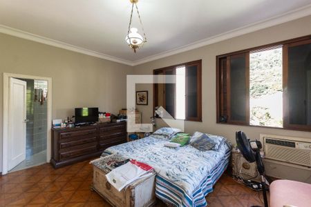 Apartamento à venda com 440m², 5 quartos e 5 vagasSuíte 1