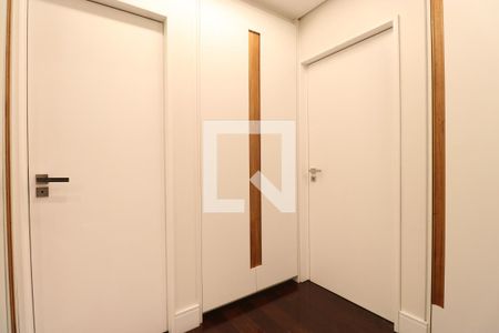 Apartamento à venda com 189m², 3 quartos e 4 vagasCloset