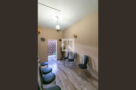 Casa à venda com 360m², 3 quartos e 2 vagas Casa à venda com 360m², 3 quartos e 2 vagasCozinha