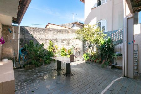 Casa à venda com 360m², 3 quartos e 2 vagas Casa à venda com 360m², 3 quartos e 2 vagasArea externa