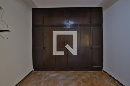Casa à venda com 320m², 2 quartos e 2 vagas Casa à venda com 320m², 2 quartos e 2 vagasQuarto 3