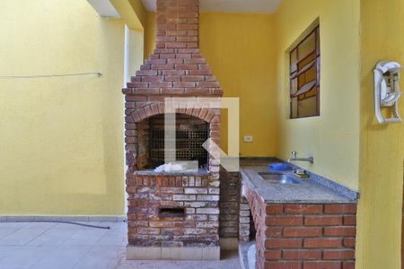Casa à venda com 320m², 2 quartos e 2 vagas Casa à venda com 320m², 2 quartos e 2 vagasChurrasqueira