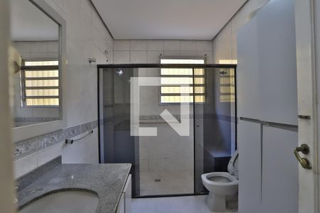 Casa à venda com 320m², 2 quartos e 2 vagas Casa à venda com 320m², 2 quartos e 2 vagasBanheiro 1