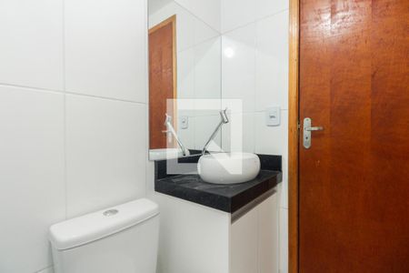 Banheiro  de kitnet/studio para alugar com 1 quarto, 27m² em Vila Esperança, São Paulo
