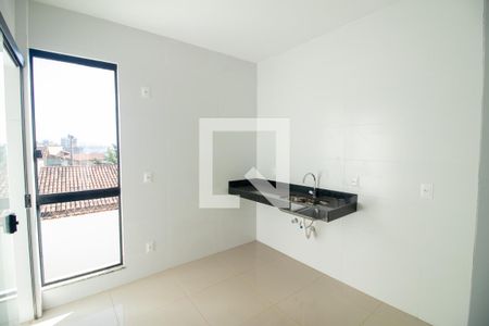 Casa à venda com 119m², 3 quartos e 2 vagas Casa à venda com 119m², 3 quartos e 2 vagasCozinha