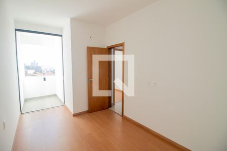 Casa à venda com 119m², 3 quartos e 2 vagas Casa à venda com 119m², 3 quartos e 2 vagasQuarto 2