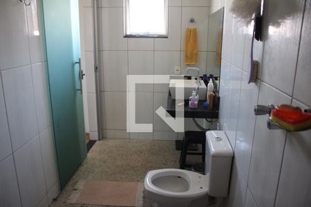 Casa à venda com 330m², 4 quartos e 6 vagasSuite Quarto 4