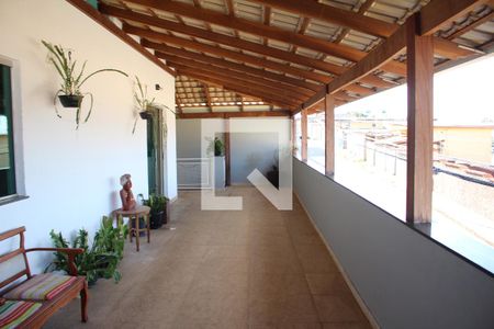 Casa à venda com 330m², 4 quartos e 6 vagasQuintal
