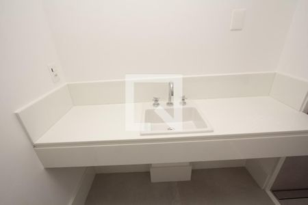 Apartamento à venda com 374m², 5 quartos e 4 vagasBanheiro da Suíte 1