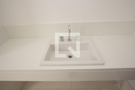 Apartamento à venda com 374m², 5 quartos e 4 vagasBanheiro 2 da Suíte 4