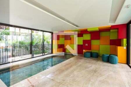 Apartamento à venda com 374m², 5 quartos e 4 vagasÁrea comum - Piscina