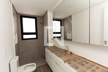 Apartamento à venda com 375m², 4 quartos e 4 vagasBanheiro da Suíte 2