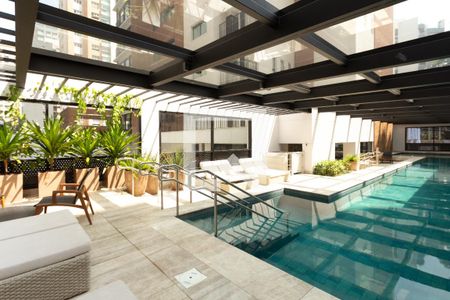 Apartamento à venda com 375m², 4 quartos e 4 vagasÁrea comum - Piscina