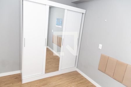 Quarto 1 de kitnet/studio para alugar com 2 quartos, 36m² em Vila das Bandeiras, Guarulhos