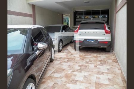 Casa à venda com 350m², 4 quartos e 5 vagas Casa à venda com 350m², 4 quartos e 5 vagasGaragem