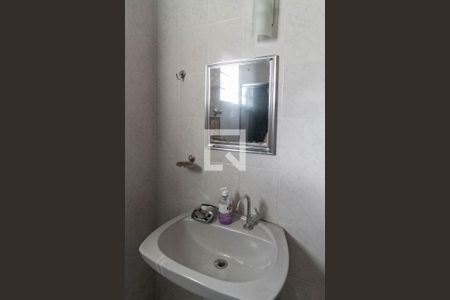 Casa à venda com 360m², 3 quartos e 2 vagasCasa 1 - Banheiro social