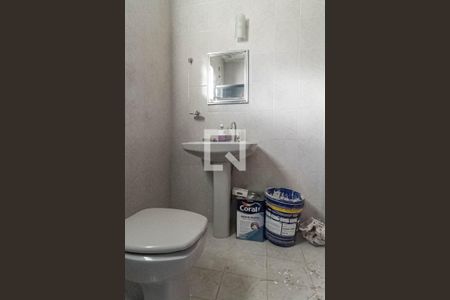 Casa à venda com 360m², 3 quartos e 2 vagasCasa 1 - Banheiro social
