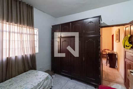 Casa à venda com 360m², 3 quartos e 2 vagasCasa 2 - Quarto 1