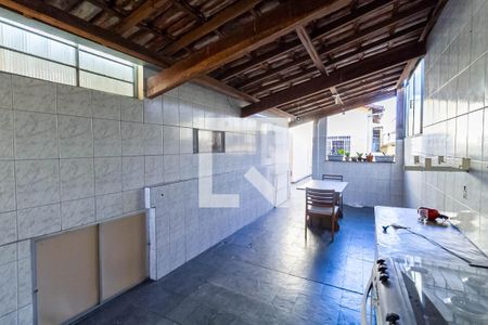 Casa à venda com 360m², 3 quartos e 2 vagasCasa 1 - Cozinha