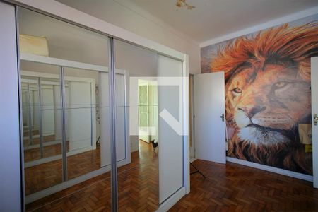 Casa à venda com 330m², 5 quartos e 4 vagasCloset da Suite
