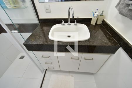 Casa de condomínio à venda com 120m², 3 quartos e 2 vagasBanheiro Suíte