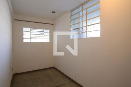 Quarto 1 de kitnet/studio para alugar com 2 quartos, 30m² em Floresta, Belo Horizonte