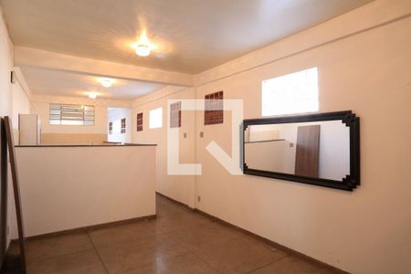 Sala/Cozinha de kitnet/studio para alugar com 2 quartos, 30m² em Floresta, Belo Horizonte