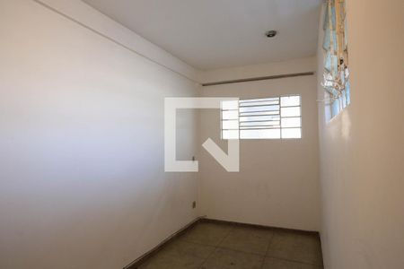 Quarto 1 de kitnet/studio para alugar com 2 quartos, 30m² em Floresta, Belo Horizonte