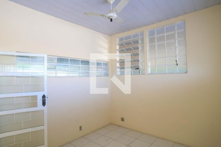 Quarto 1 de kitnet/studio para alugar com 3 quartos, 50m² em Floresta, Belo Horizonte