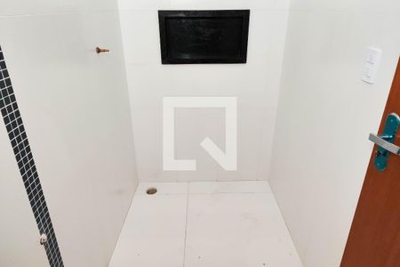 Apartamento à venda com 120m², 2 quartos e 1 vaga Apartamento à venda com 120m², 2 quartos e 1 vagaBanheiro da Suite