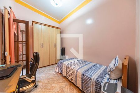 Casa à venda com 278m², 4 quartos e 3 vagas Casa à venda com 278m², 4 quartos e 3 vagasQuarto 3
