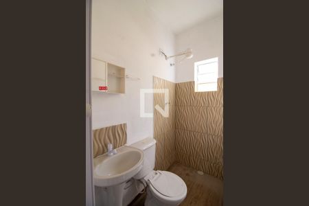 Banheiro de casa para alugar com 1 quarto, 32m² em Jardim Presidente Dutra, Guarulhos